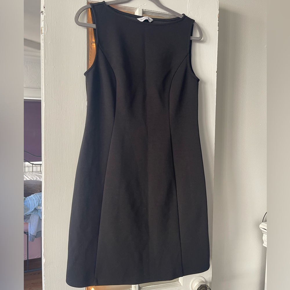 Chic Black Sleeveless Mini Dress